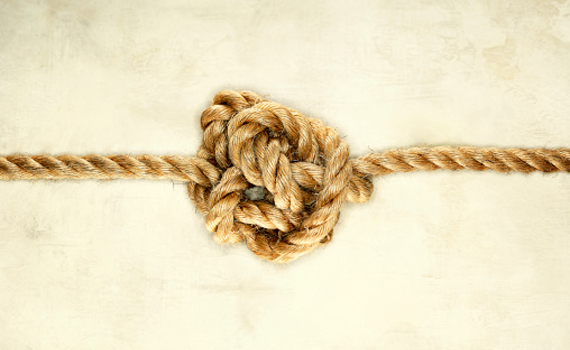 Rope with knot in middle